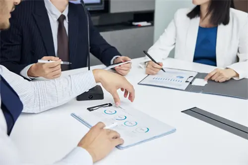 乍得的人到白俄罗斯旅游用什么币种